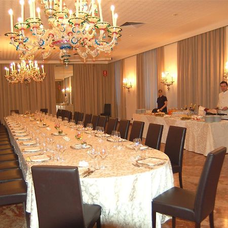 Astoria Hotel Italia Удине Экстерьер фото