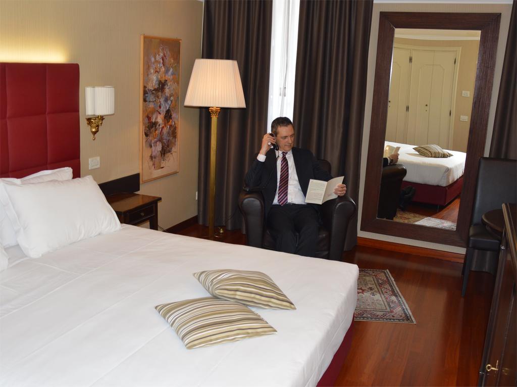 Astoria Hotel Italia Удине Экстерьер фото
