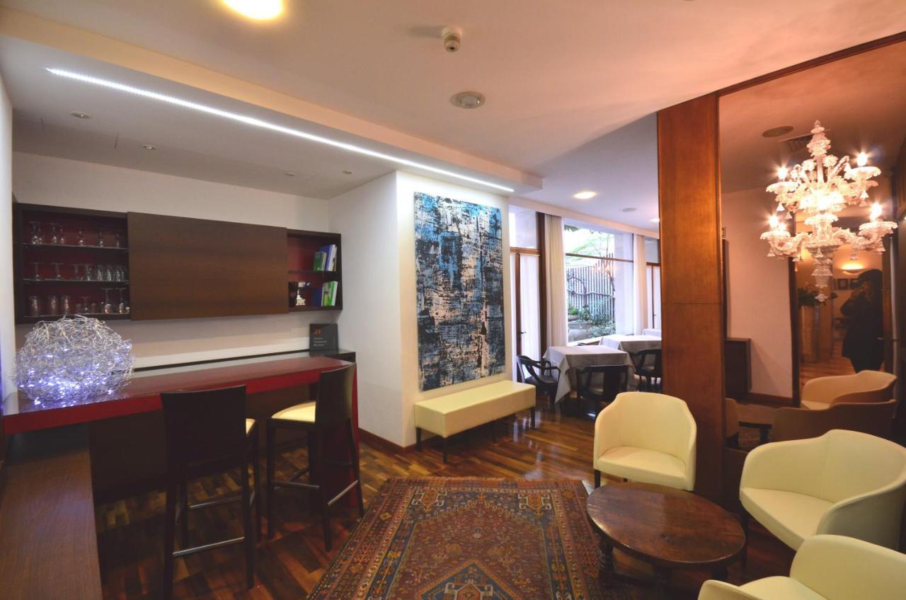 Astoria Hotel Italia Удине Экстерьер фото